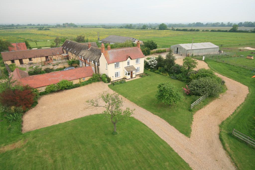 Lowerfield Farm Hotel Broadway  Exterior photo